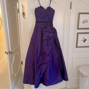 ML Monique Lhuillier purple gown